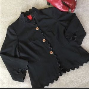 Oscar de La Renta Scallop Edged Black Blazer